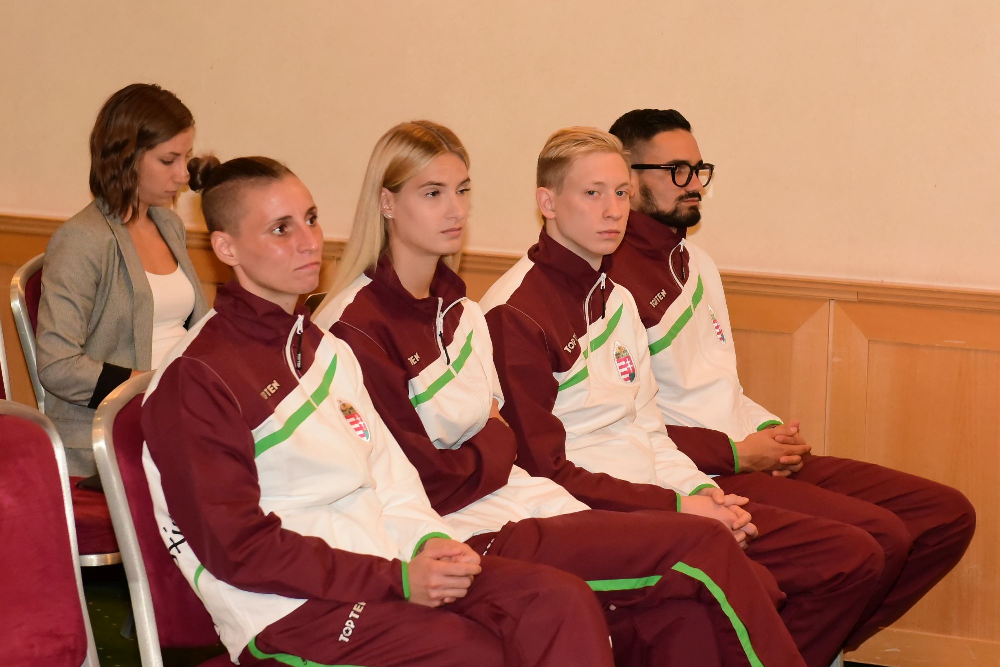 rkczirenta_murvailvia_veresroland_jnimt